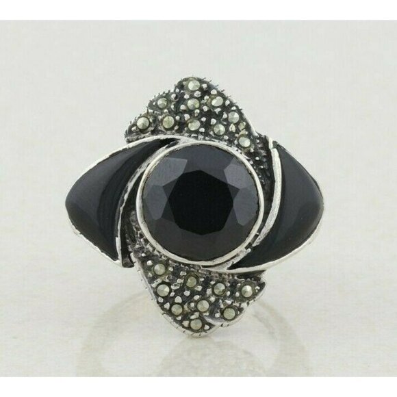 Unbranded Jewelry - Sterling Silver Onyx and Marcasite Ring Size 6 1/4